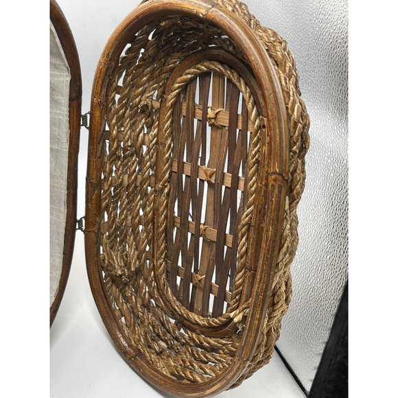 Wicker VTG Hamper Basket W/Lid Rope Accent Lined - Picture 8 of 11